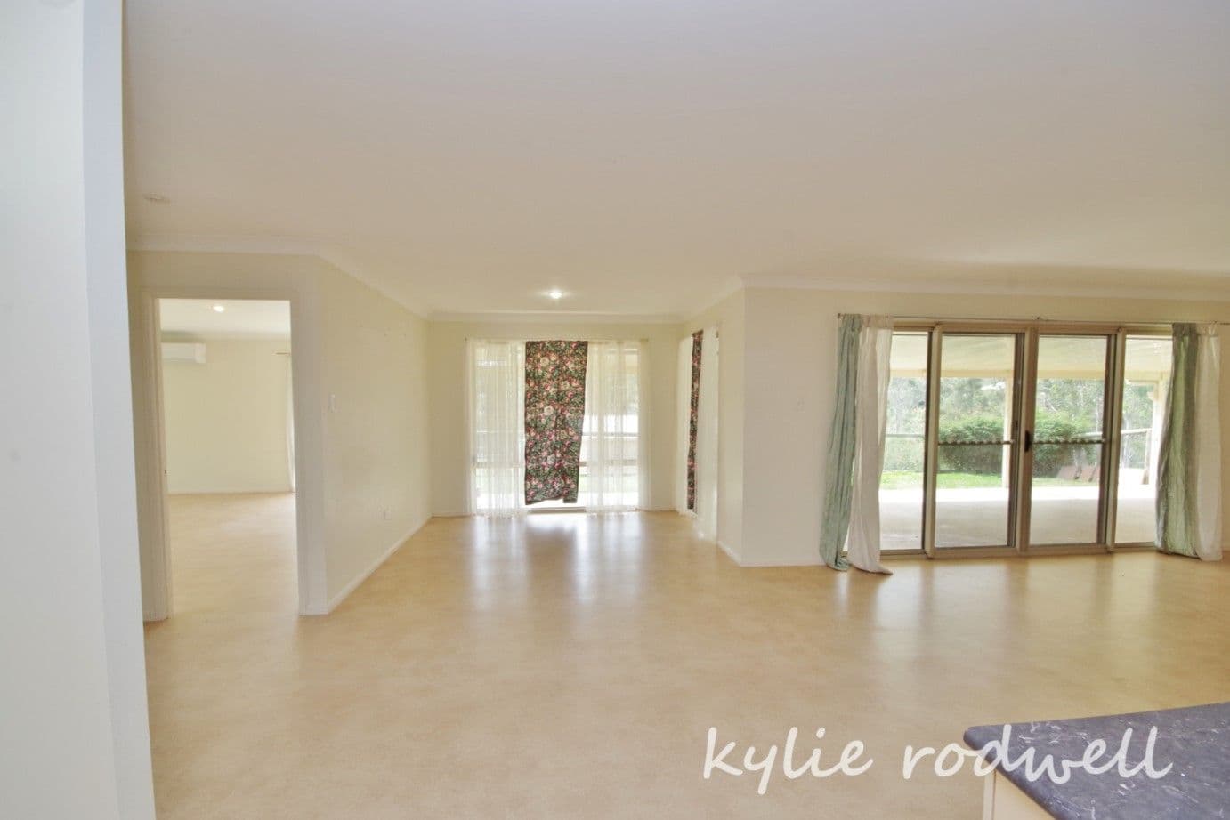22 Golden Grove, Mundoolun QLD 4285, Mundoolun - Thumbnail 8