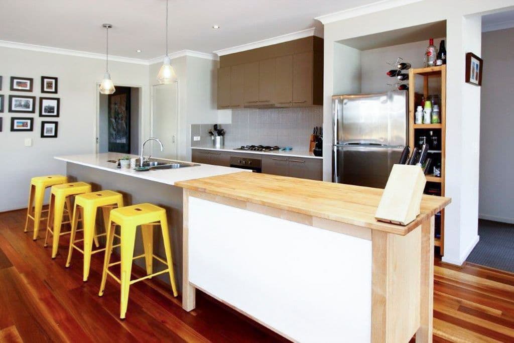 105 Province Boulevard, Highton VIC 3216, Highton - Thumbnail 2