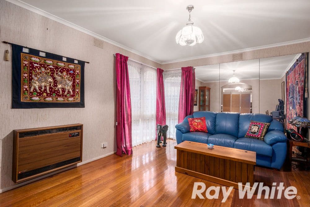 7 Raphael Court, Scoresby VIC 3179, Scoresby - Thumbnail 2