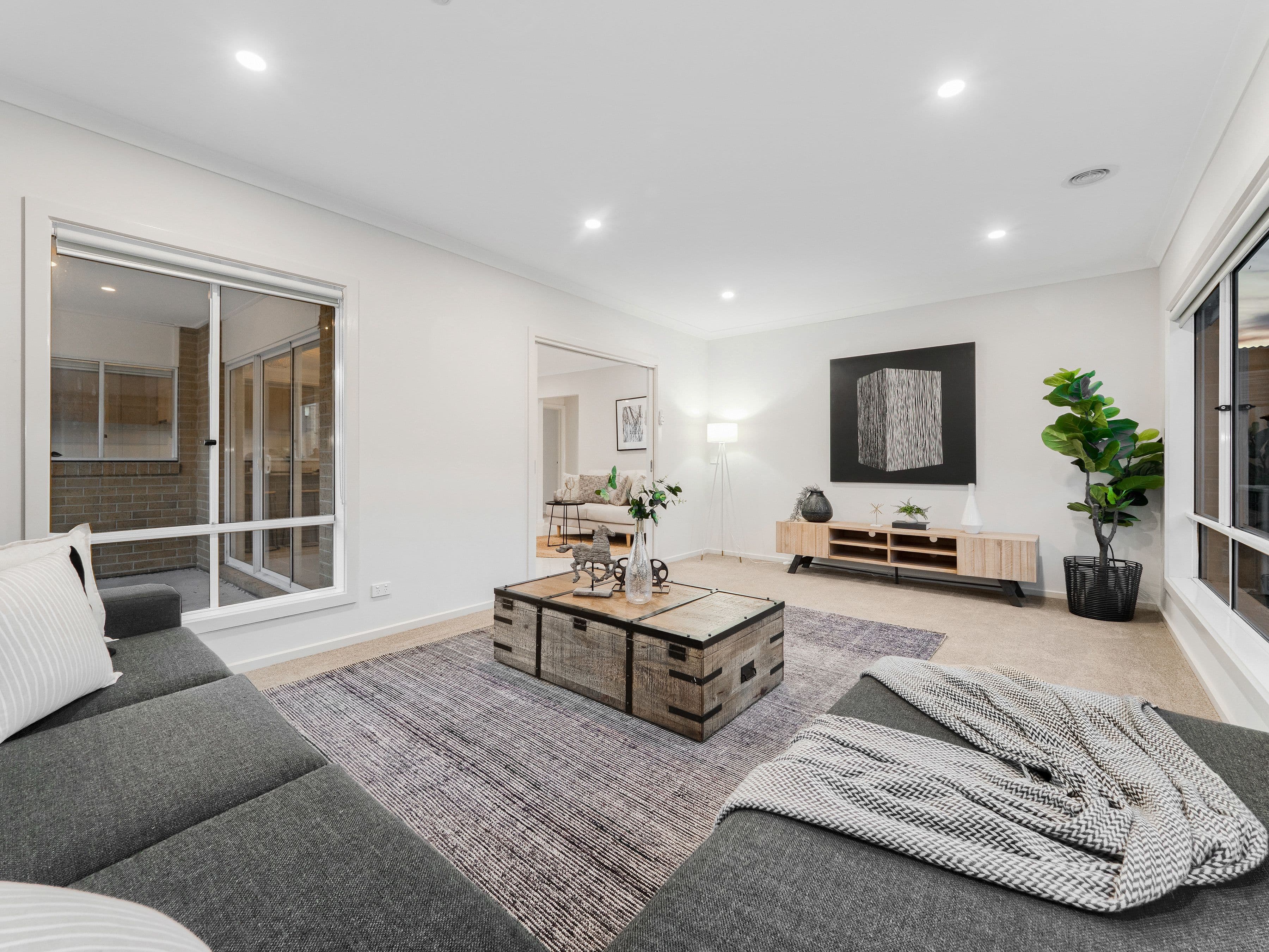 31 Camaro Drive, Cranbourne East VIC 3977, Cranbourne East - Thumbnail 6