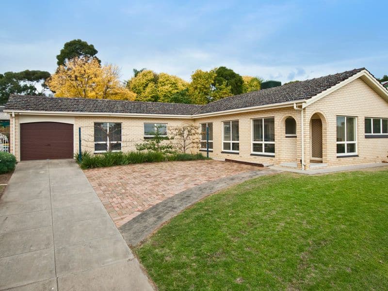 11 Fairlie Drive, FLAGSTAFF HILL SA 5159, Flagstaff Hill - Image 1