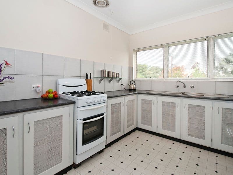 11 Fairlie Drive, FLAGSTAFF HILL SA 5159, Flagstaff Hill - Thumbnail 7