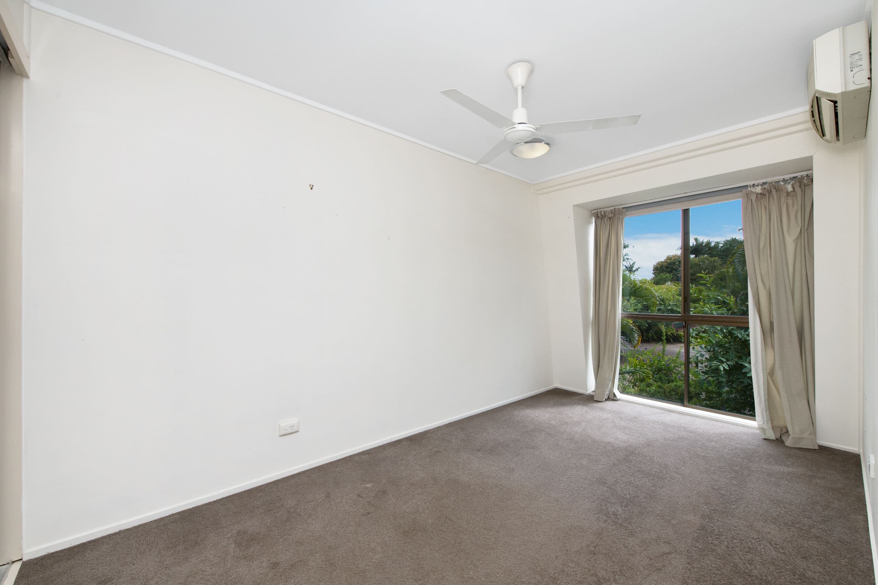 46 Mabin Street, Rosslea QLD 4812, Rosslea - Thumbnail 4