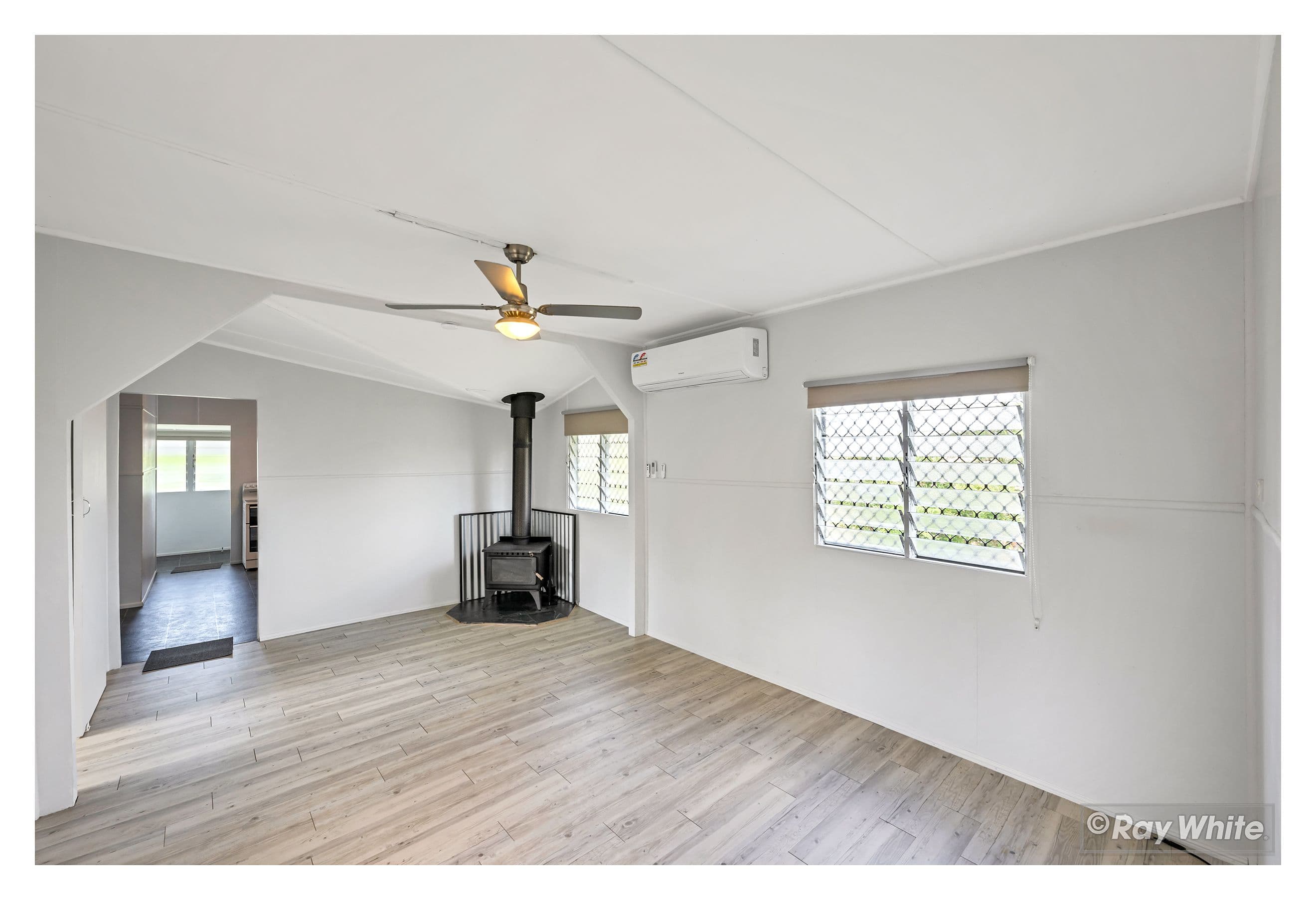 27 Coronation Drive, Mount Morgan QLD 4714, Mount Morgan - Thumbnail 4