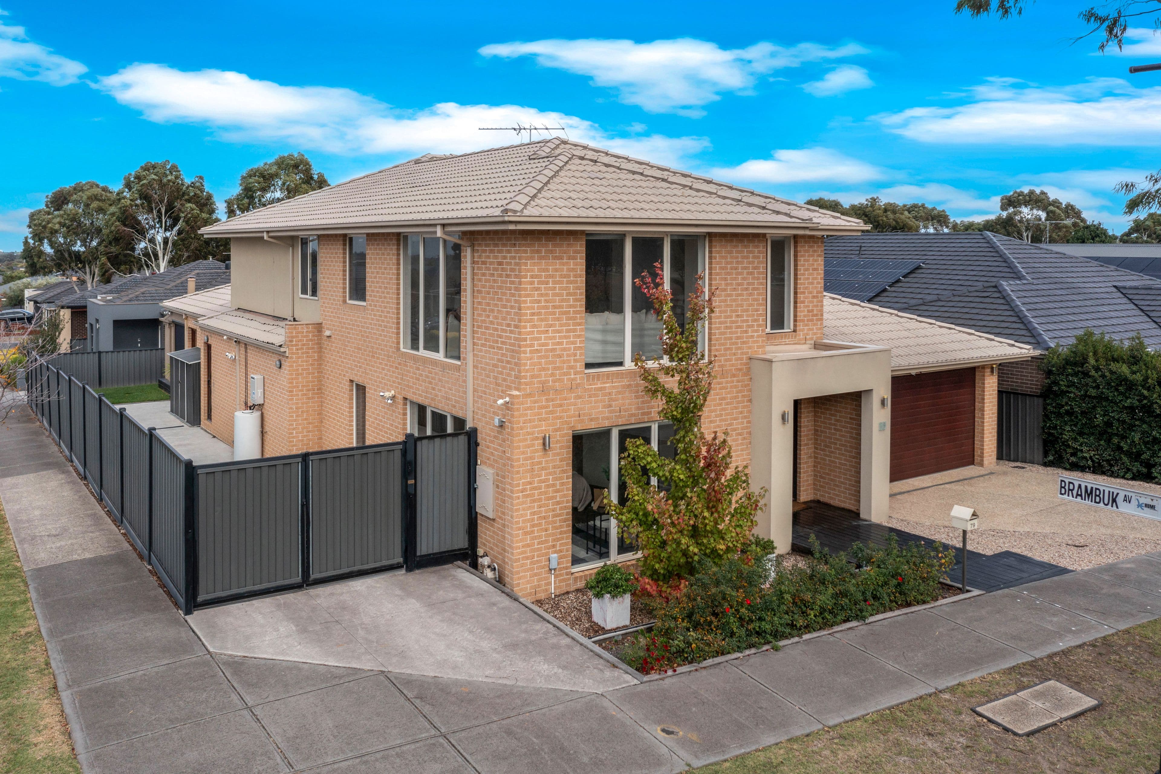 79 Charteris Drive, Craigieburn VIC 3064, Craigieburn - Thumbnail 2