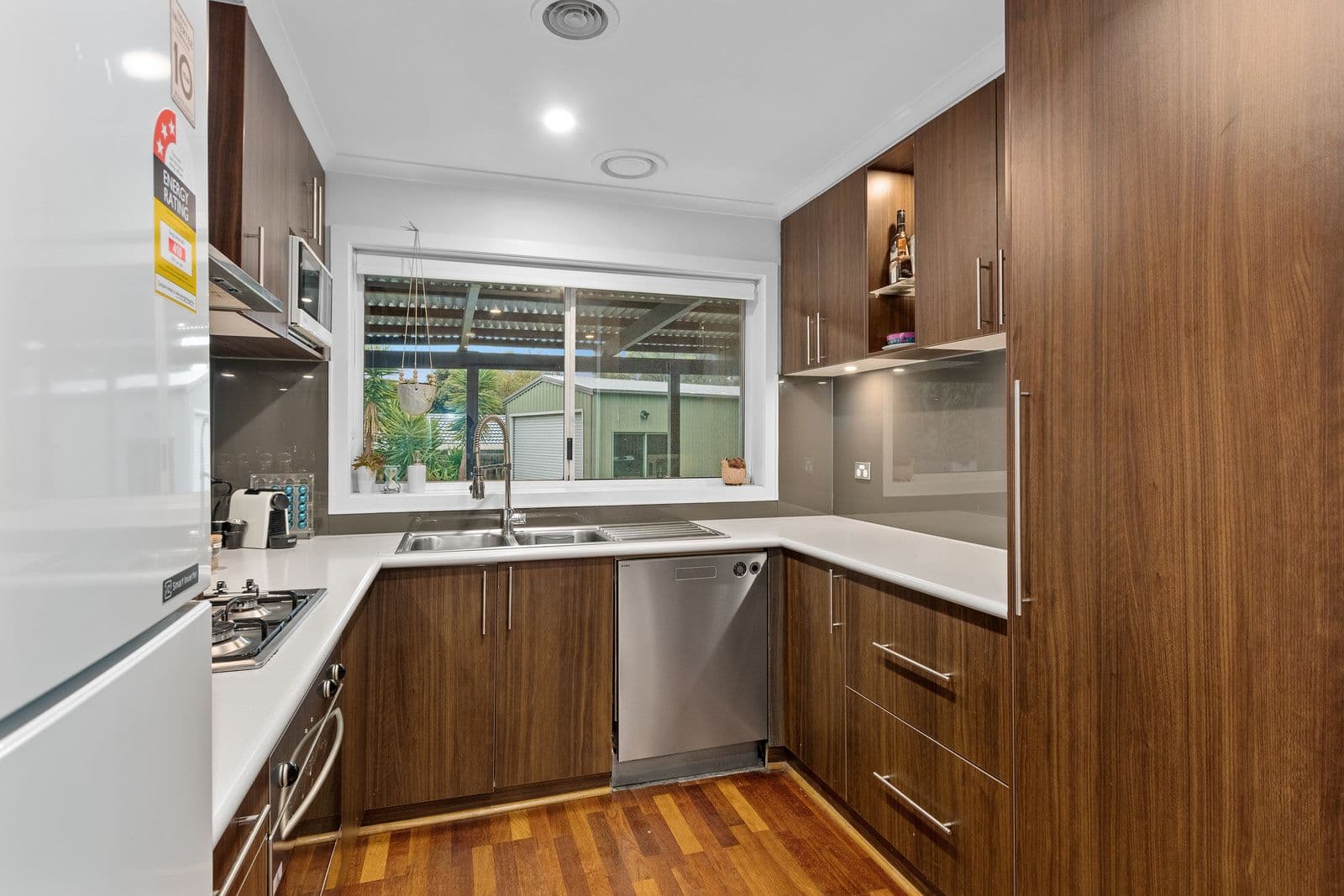 25 Trafalgar Crescent, Lilydale VIC 3140, Lilydale - Thumbnail 2