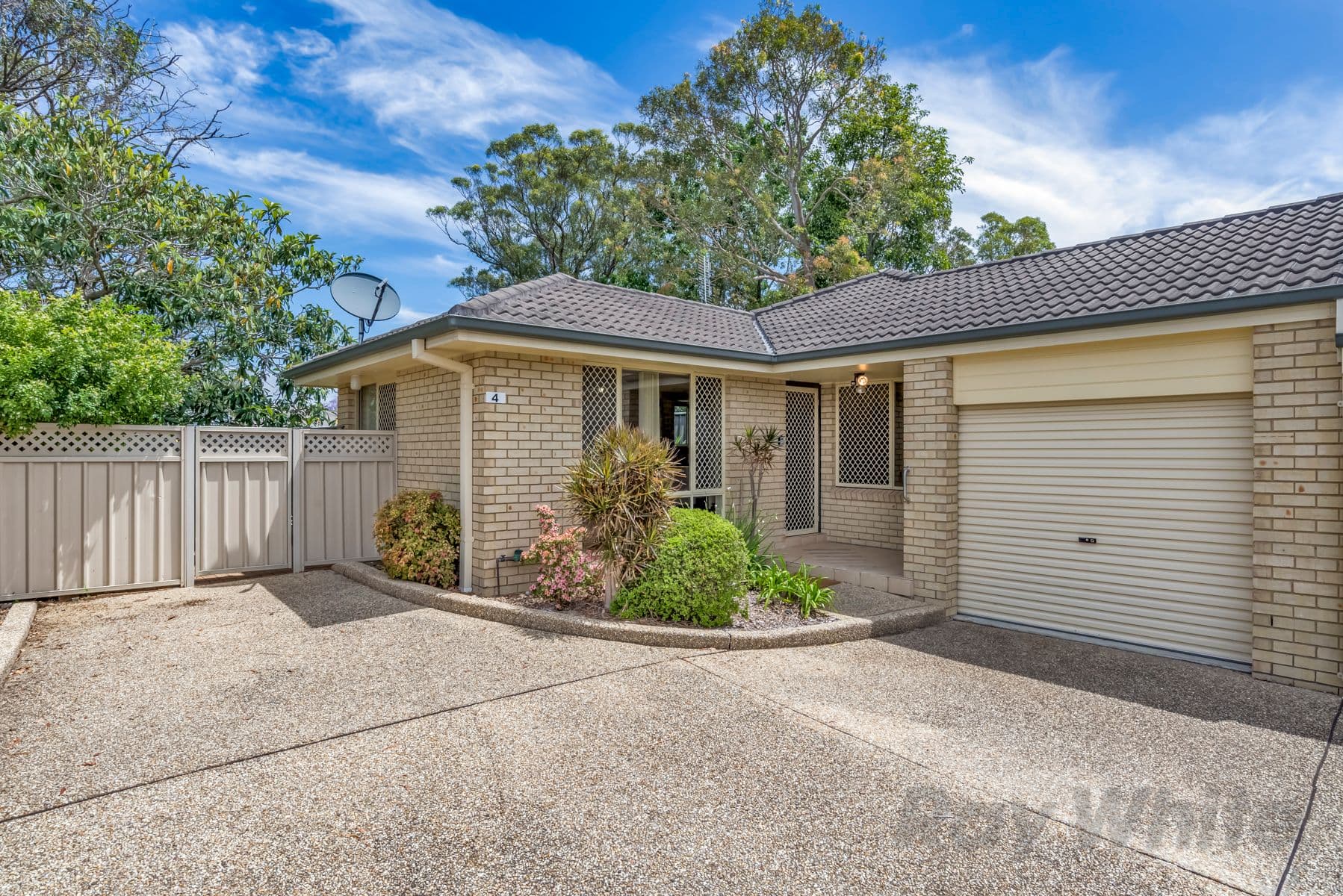 6 Centre Avenue, Blackalls Park - Image 1