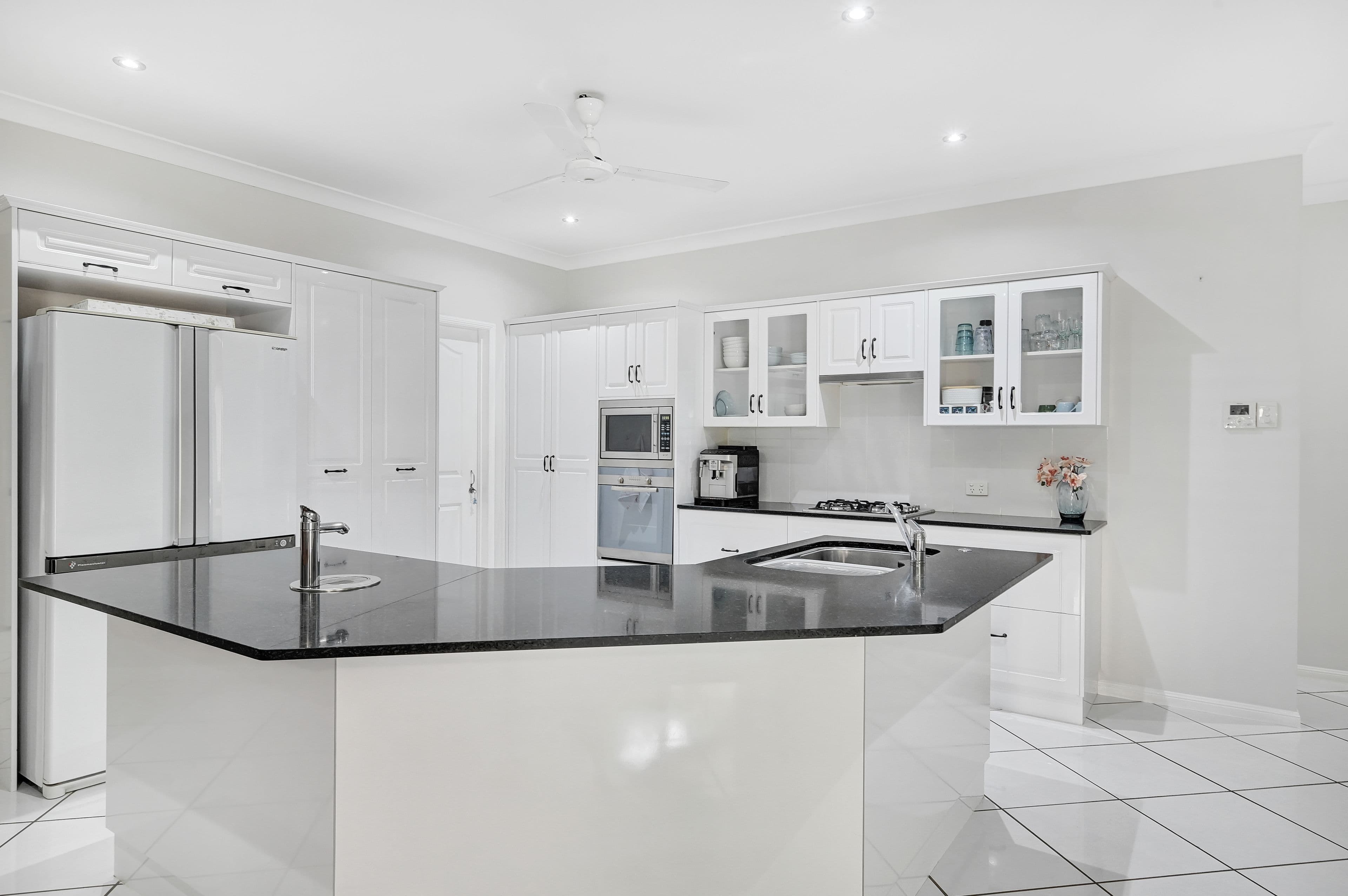 5 Hook Place, Bushland Beach QLD 4818, Bushland Beach - Thumbnail 5