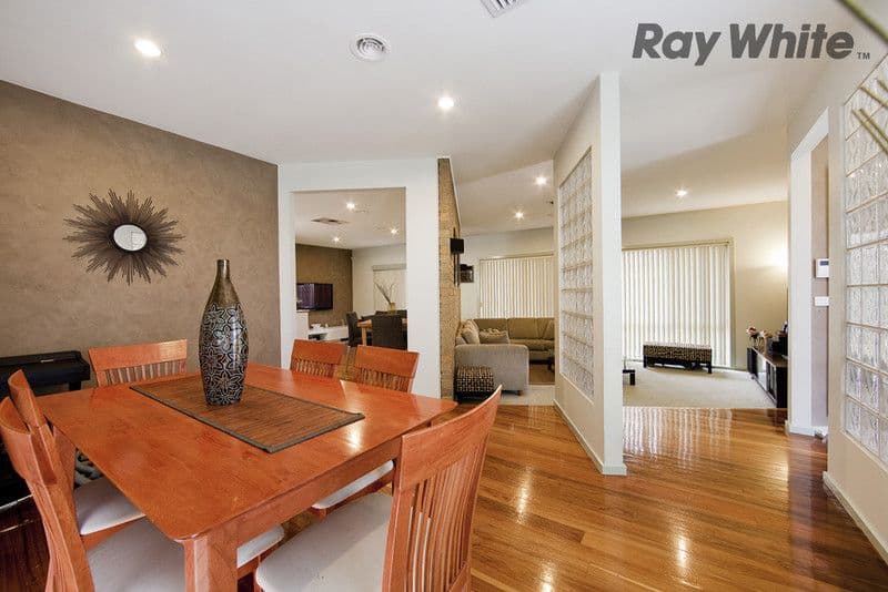 6 Davis Court, ALTONA MEADOWS VIC 3028, Altona Meadows - Thumbnail 2
