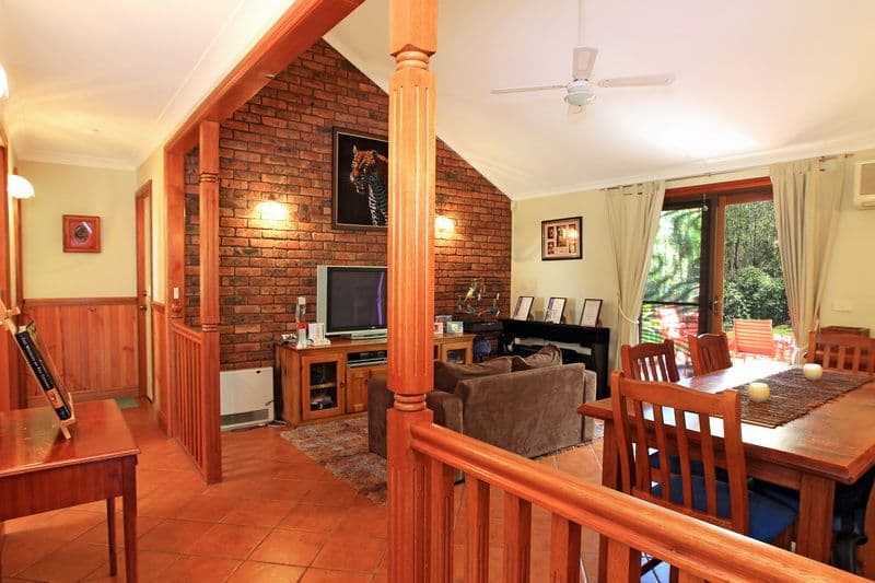 11 Uranna Avenue, NORTH NOWRA NSW 2541, North Nowra - Thumbnail 2