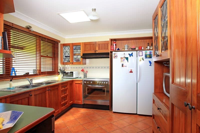 11 Uranna Avenue, NORTH NOWRA NSW 2541, North Nowra - Thumbnail 3