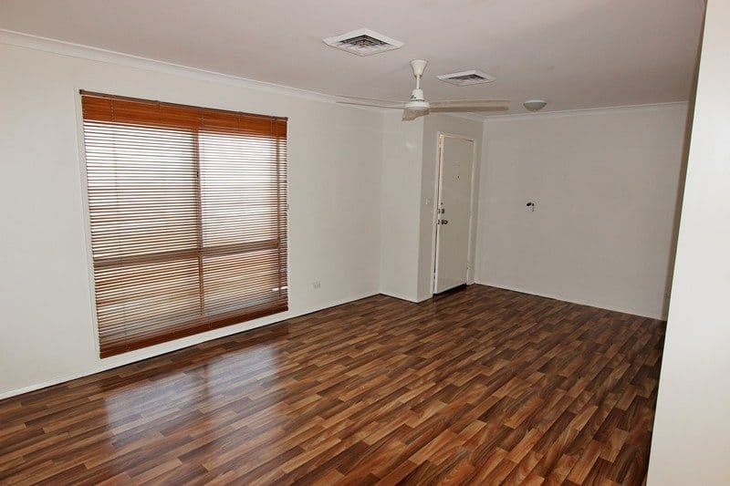 35 McCamey Loop, BAYNTON WA 6714, Baynton - Thumbnail 4