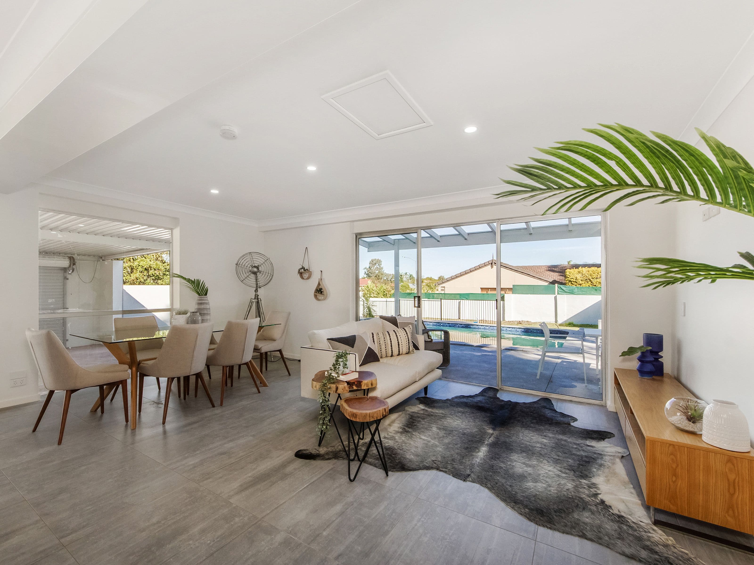 12 Kinloch Avenue, Benowa QLD 4217, Benowa - Thumbnail 4