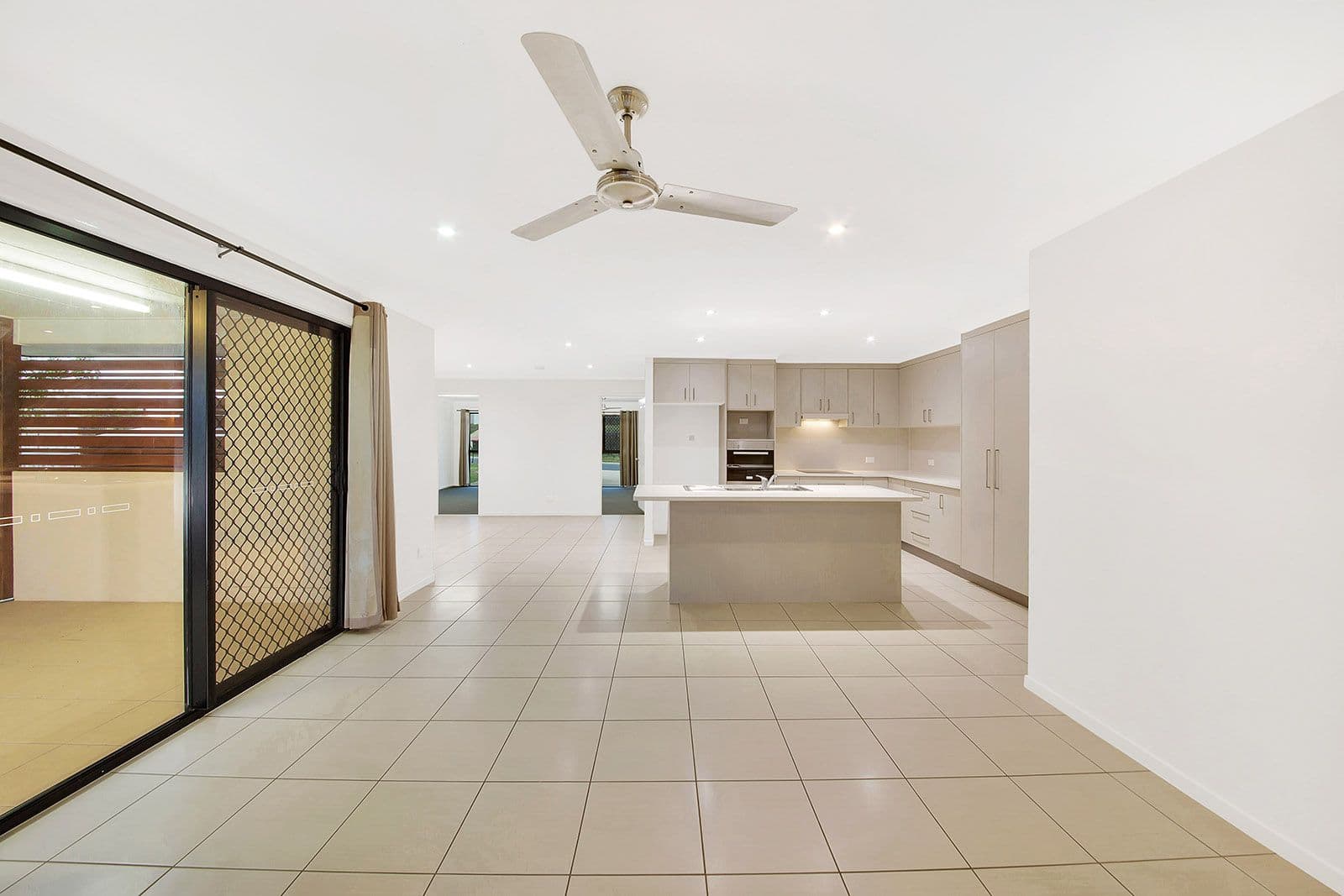 1 Eyre Court, Glen Eden QLD 4680, Glen Eden - Thumbnail 6