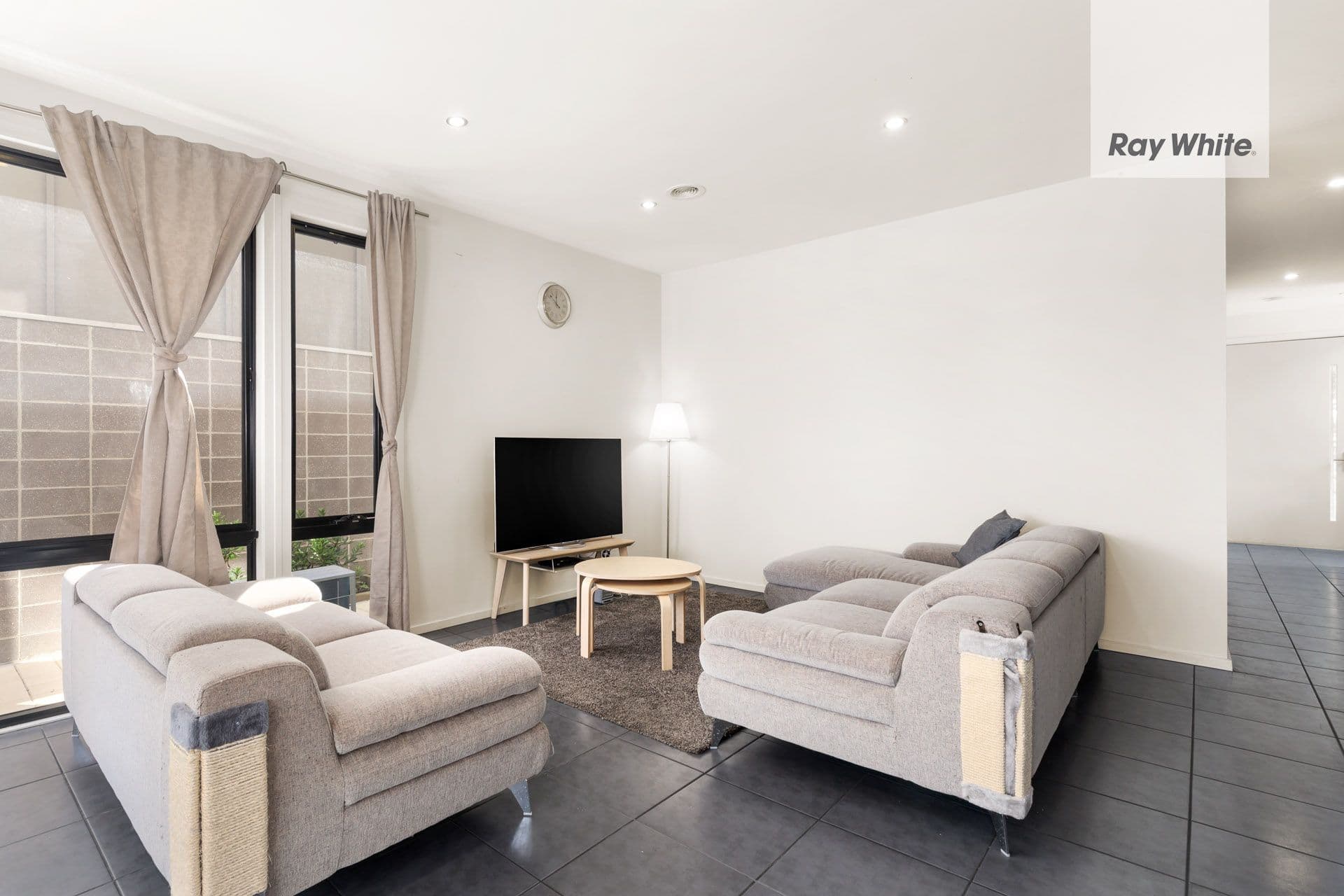 1 Burn Nar Look Drive, Burwood VIC 3125, Burwood - Thumbnail 2