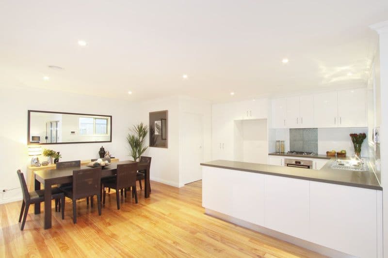 22 McLaren Street, MOUNT WAVERLEY VIC 3149, Mount Waverley - Thumbnail 3