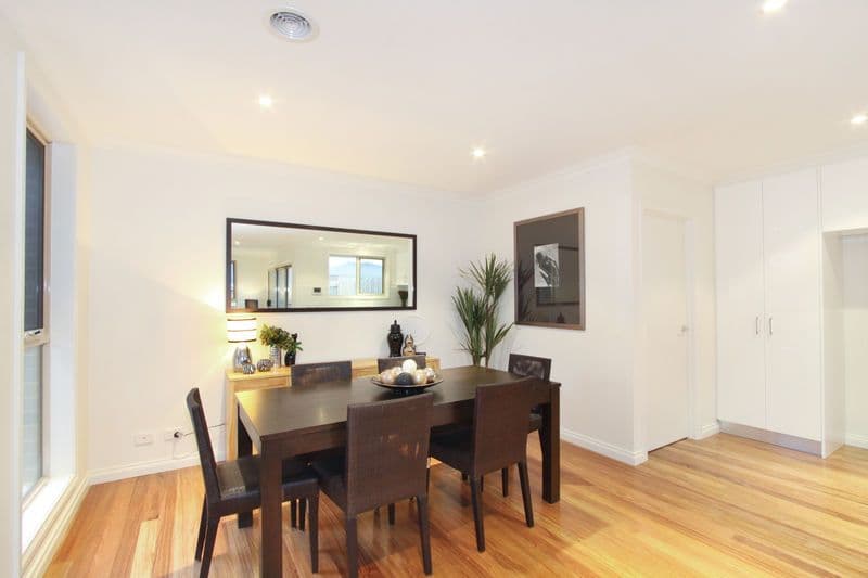 22 McLaren Street, MOUNT WAVERLEY VIC 3149, Mount Waverley - Thumbnail 4