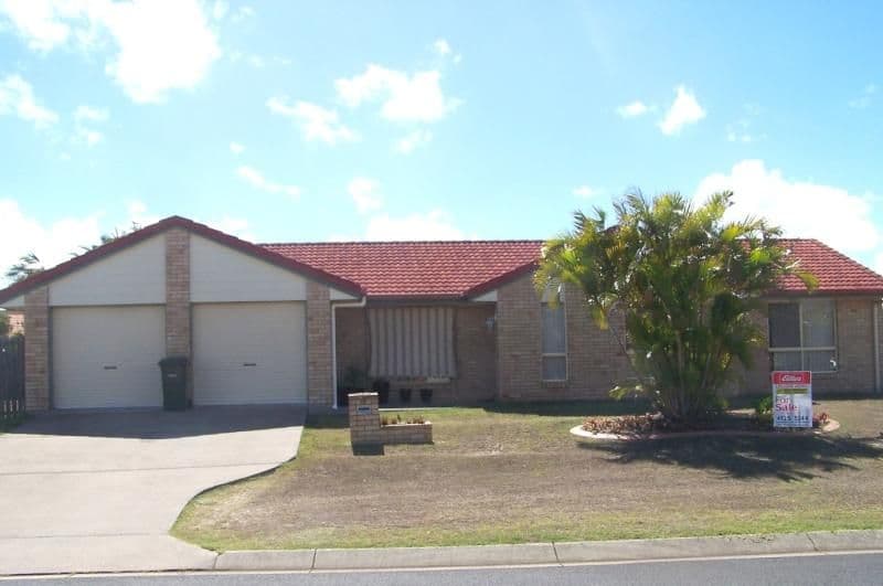 10 Madeleine Street, TORQUAY QLD 4655, Torquay - Image 1