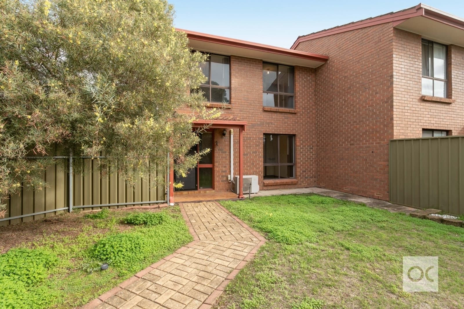 2/8 Joy Street, Ascot Park - Image 1