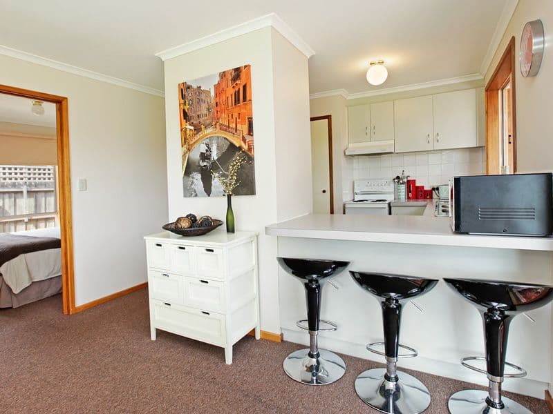 2 Mayton Court, GROVEDALE VIC 3216, Grovedale - Thumbnail 3