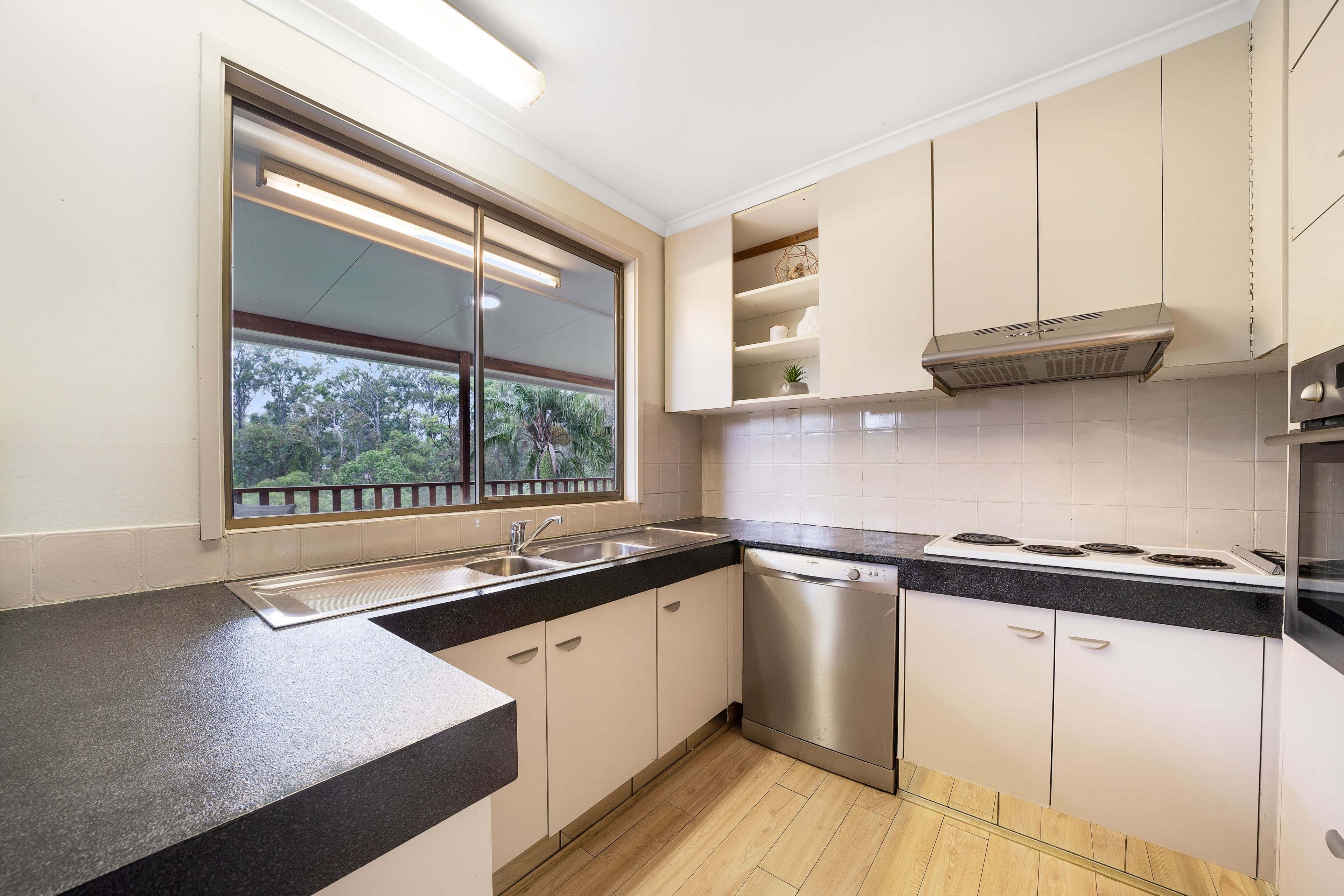 94 Kallista Road, Rochedale South QLD 4123, Rochedale South - Thumbnail 4