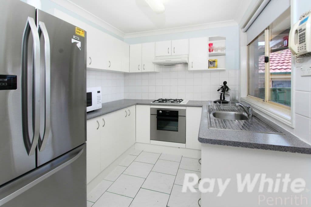 11 Jillak Close, GLENMORE PARK NSW 2745, Glenmore Park - Thumbnail 4