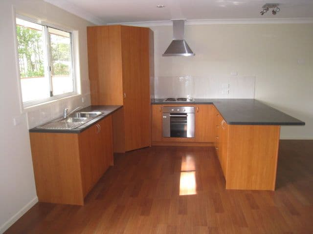17 Angorra Avenue, RUSSELL ISLAND QLD 4184, Russell Island - Thumbnail 5