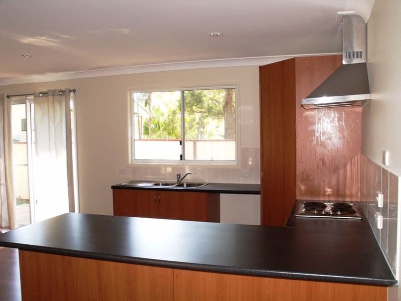 17 Angorra Avenue, RUSSELL ISLAND QLD 4184, Russell Island - Thumbnail 6
