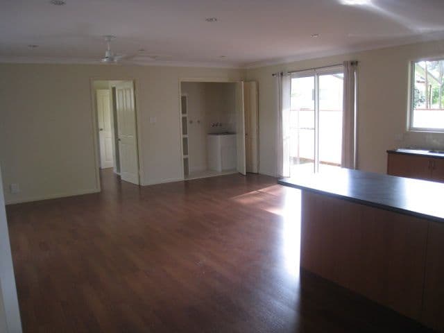 17 Angorra Avenue, RUSSELL ISLAND QLD 4184, Russell Island - Thumbnail 7