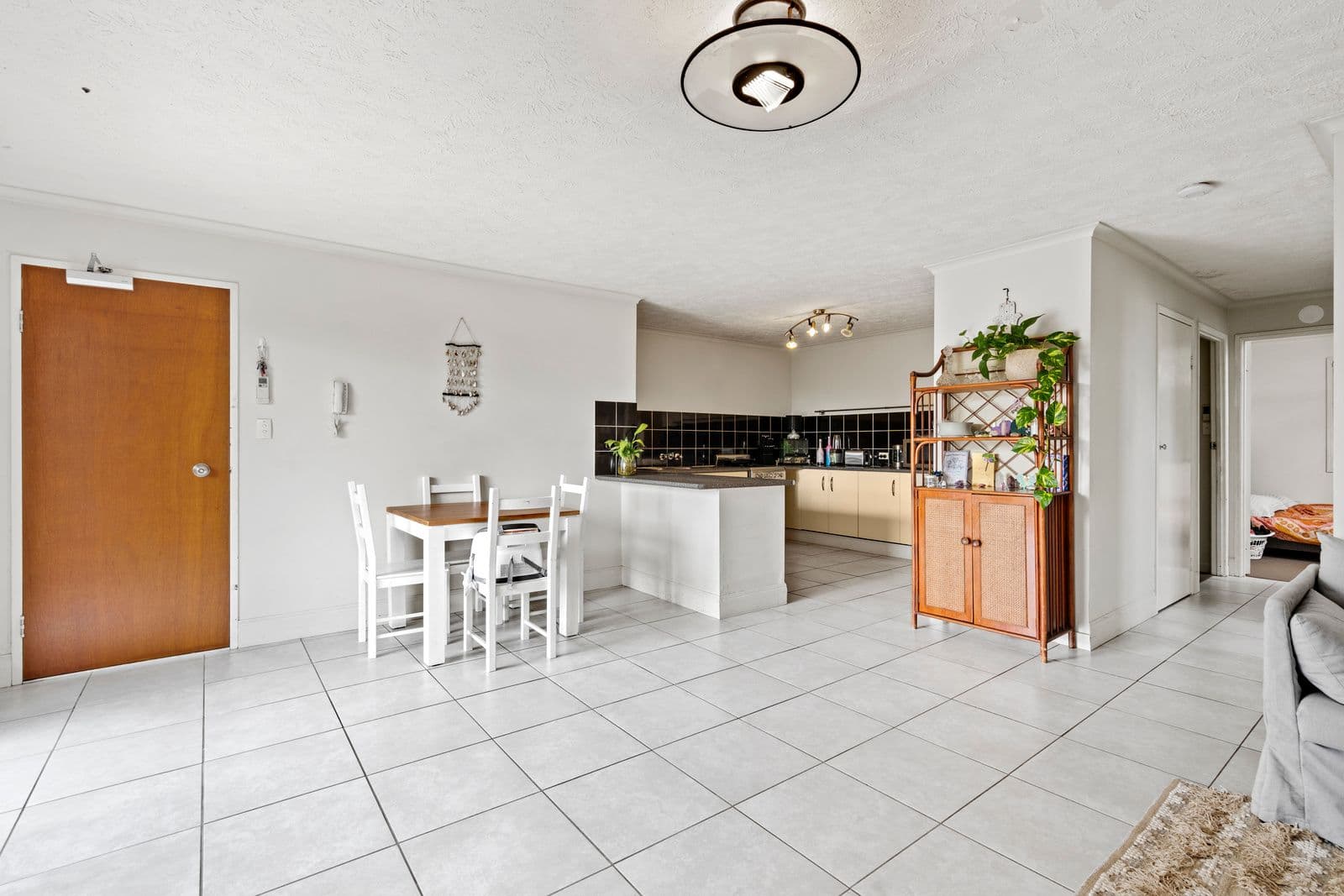 14 Brett Avenue, Labrador QLD 4215, Labrador - Thumbnail 5