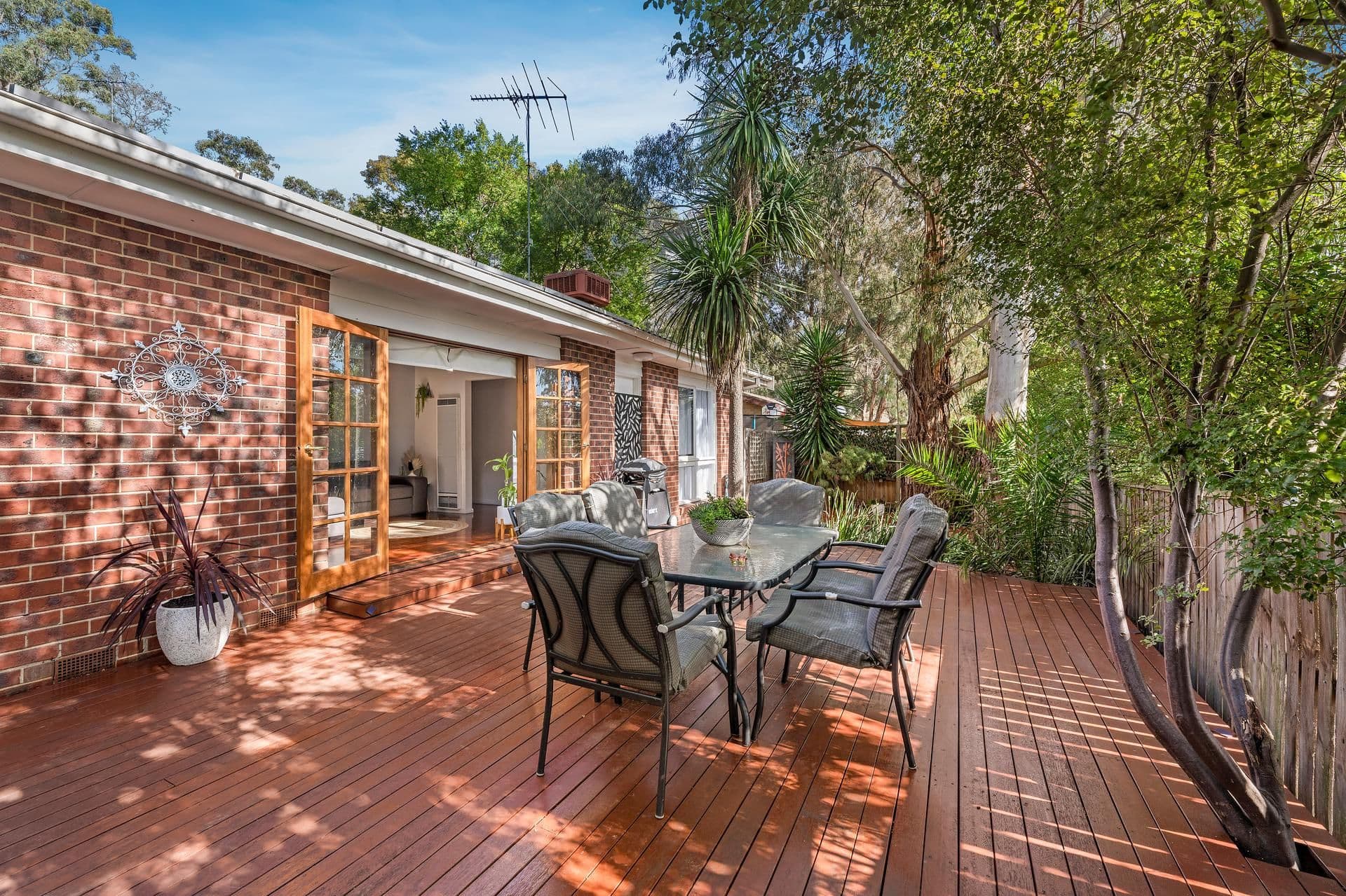 8 Dering Street, Diamond Creek VIC 3089, Diamond Creek - Image 1