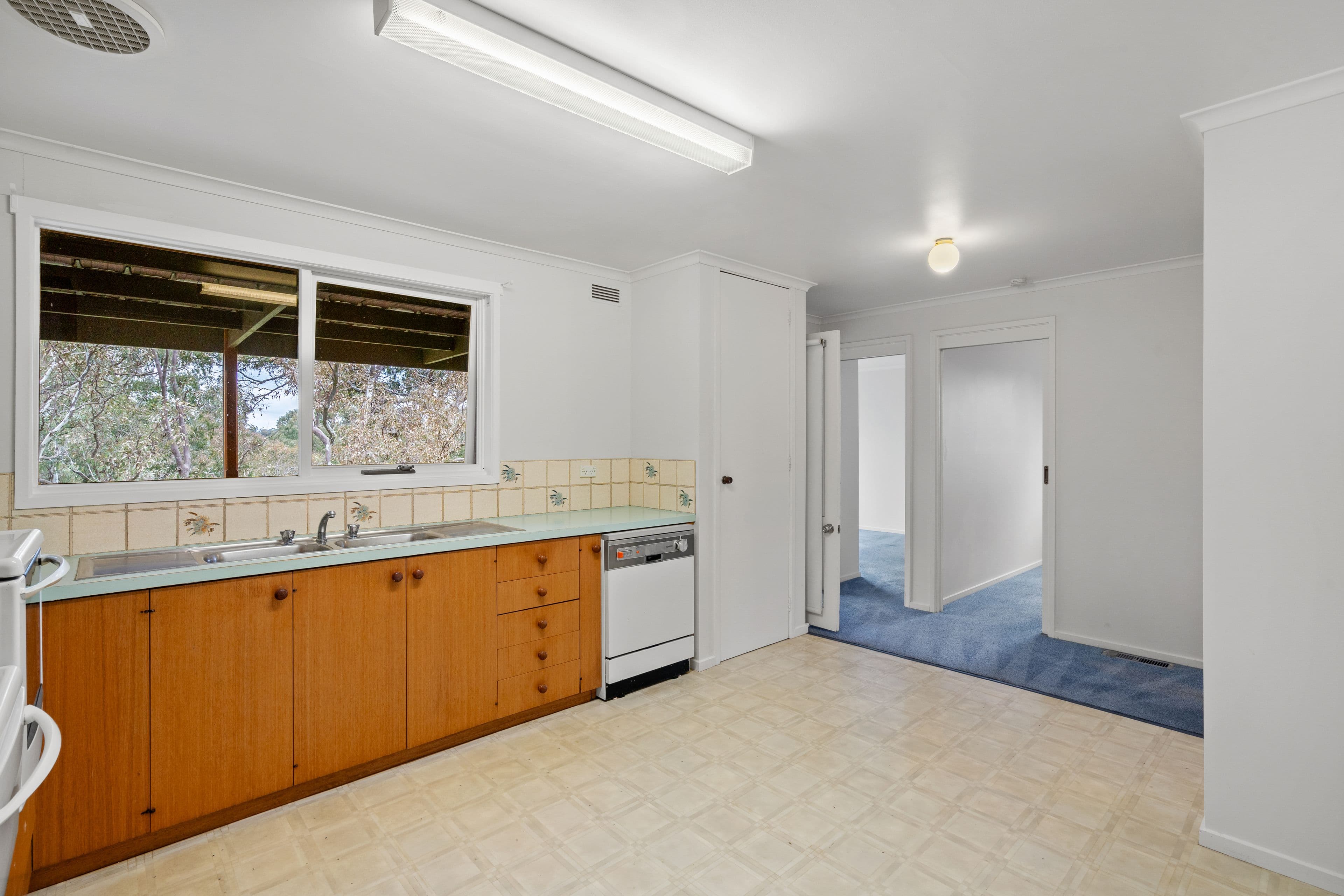 44 Hanley Crescent, Seymour VIC 3660, Seymour - Thumbnail 4