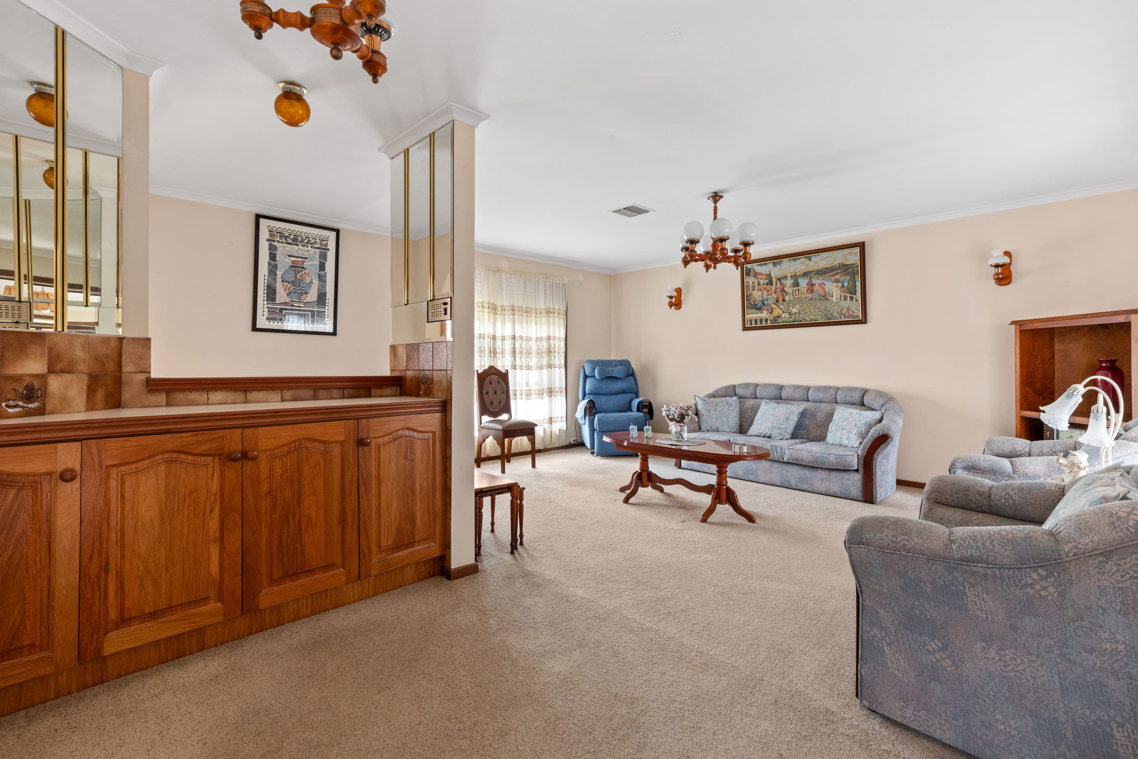 7 Hoddle Way, Altona Meadows VIC 3028, Altona Meadows - Thumbnail 2