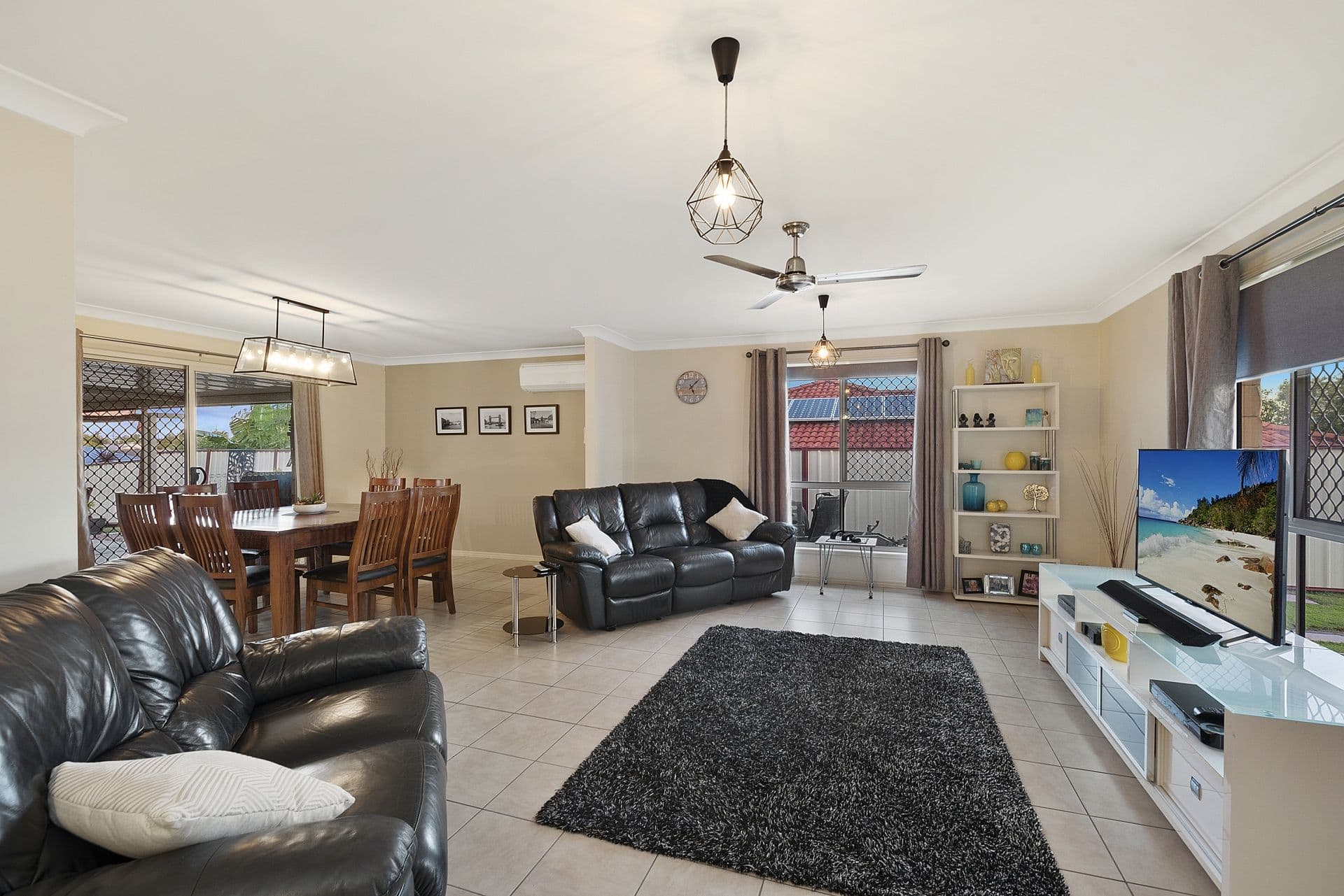 25 Barculdie Crescent, Deception Bay QLD 4508, Deception Bay - Thumbnail 2