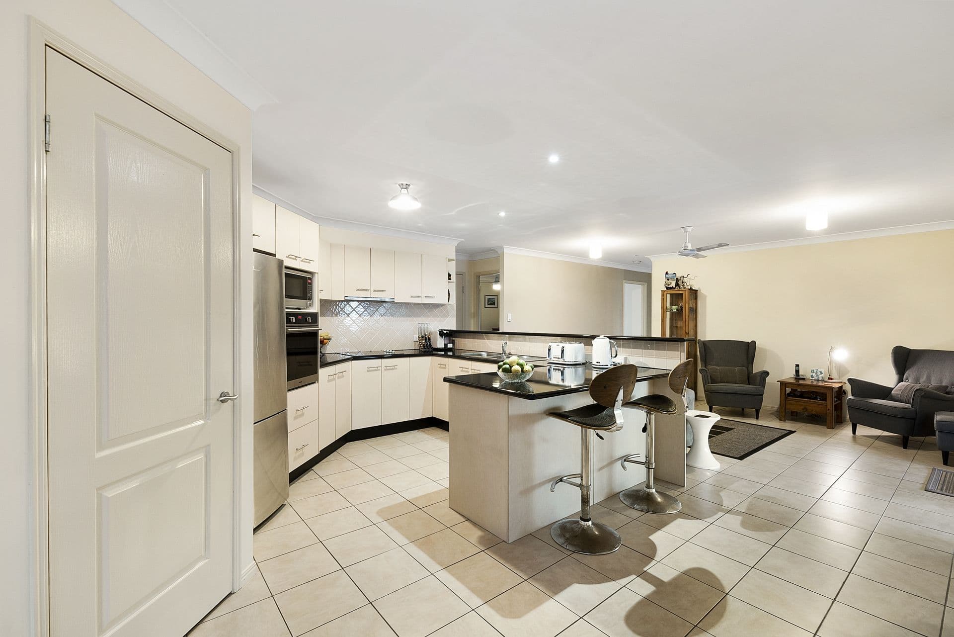 25 Barculdie Crescent, Deception Bay QLD 4508, Deception Bay - Thumbnail 5