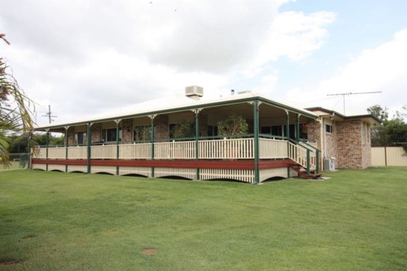 18 Alexandra Avenue, BILOELA QLD 4715, Biloela - Thumbnail 3