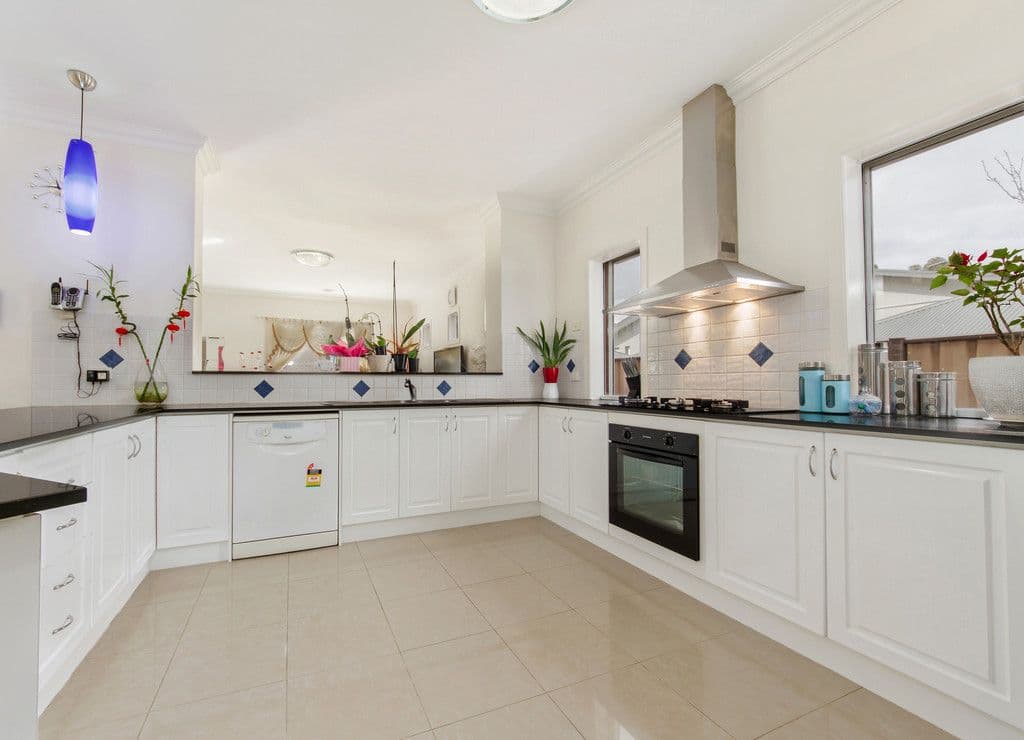 2 Clarian Street, Cairnlea VIC 3023, Cairnlea - Thumbnail 5