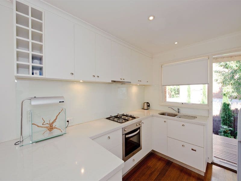 7 Lyndhurst Crescent, HAWTHORN VIC 3122, Hawthorn - Thumbnail 2
