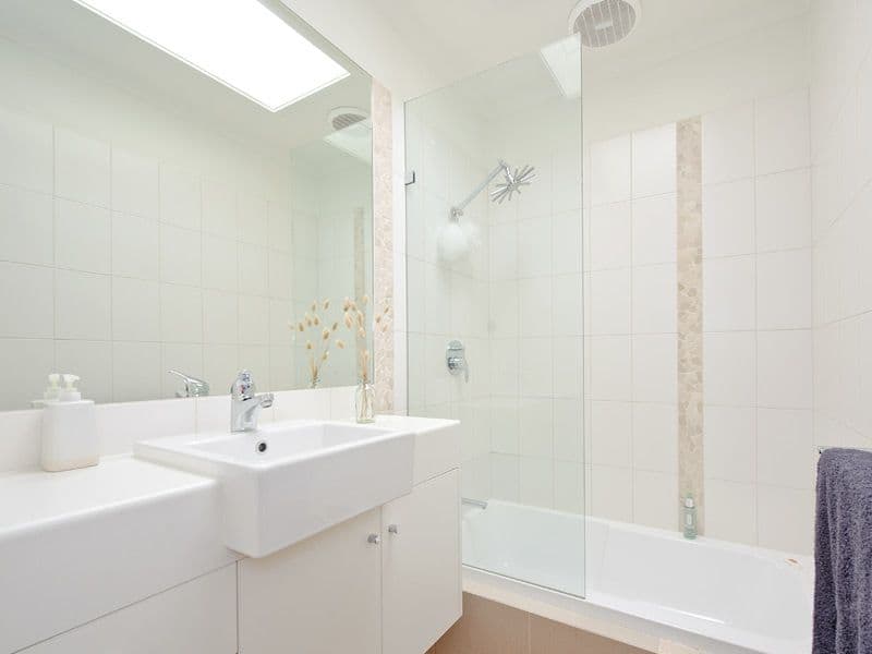 7 Lyndhurst Crescent, HAWTHORN VIC 3122, Hawthorn - Thumbnail 4