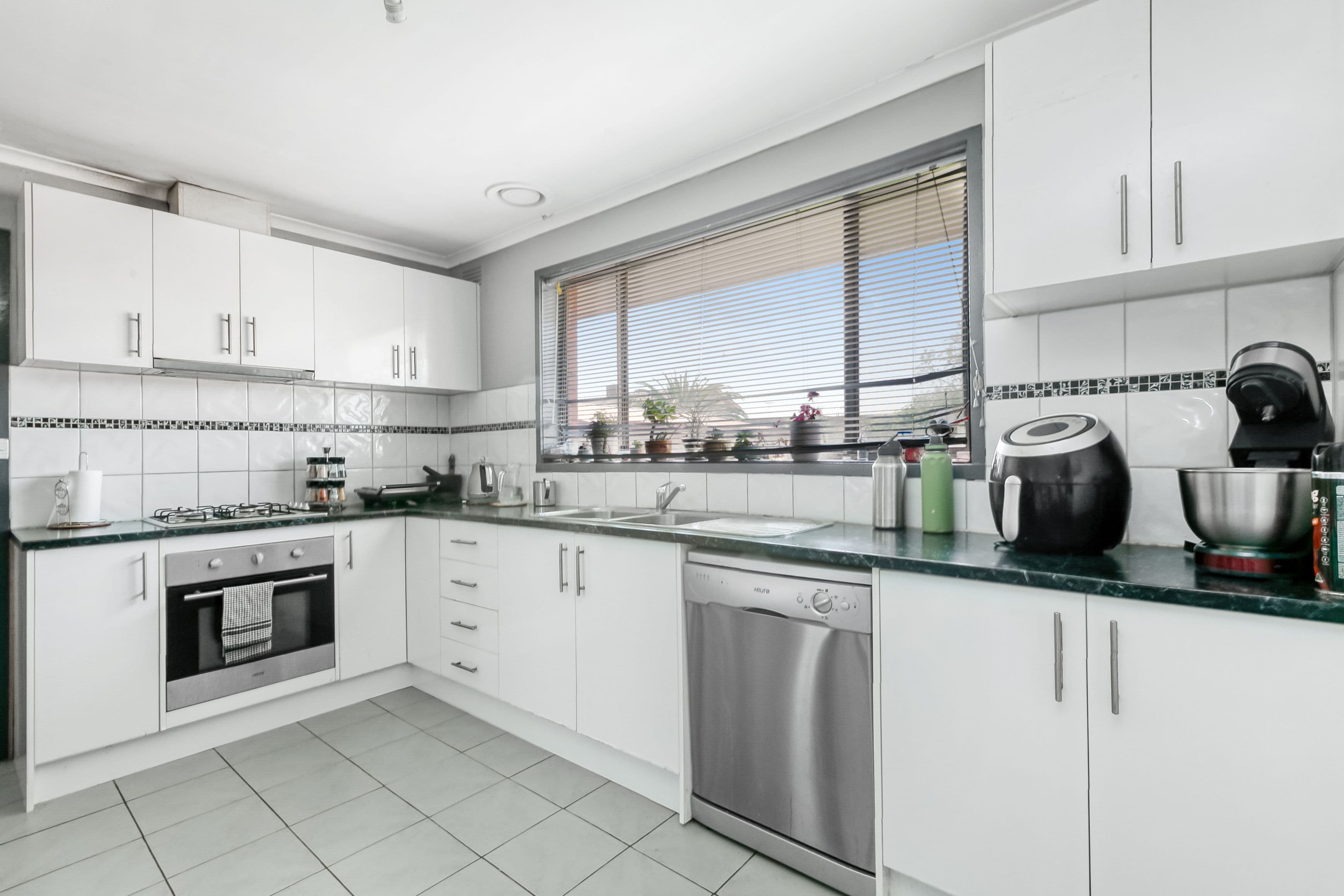 28 Morris Street, Reservoir VIC 3073, Reservoir - Thumbnail 4