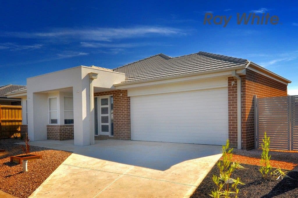 8 Wildcherry Place, POINT COOK VIC 3030, Point Cook - Image 1