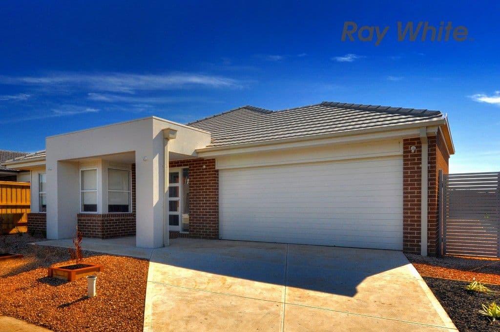 8 Wildcherry Place, POINT COOK VIC 3030, Point Cook - Thumbnail 2