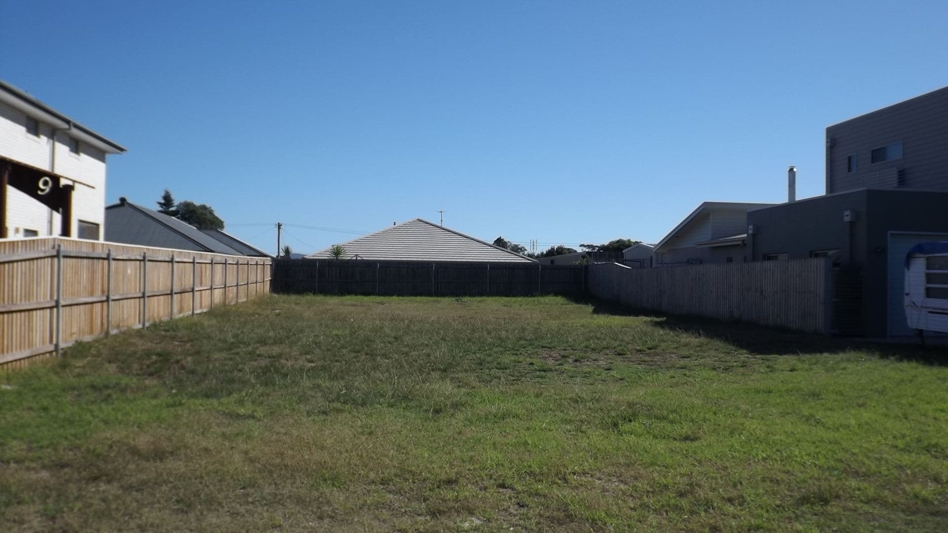 7 Bagarin Avenue, Tomakin NSW 2537, Tomakin - Thumbnail 2