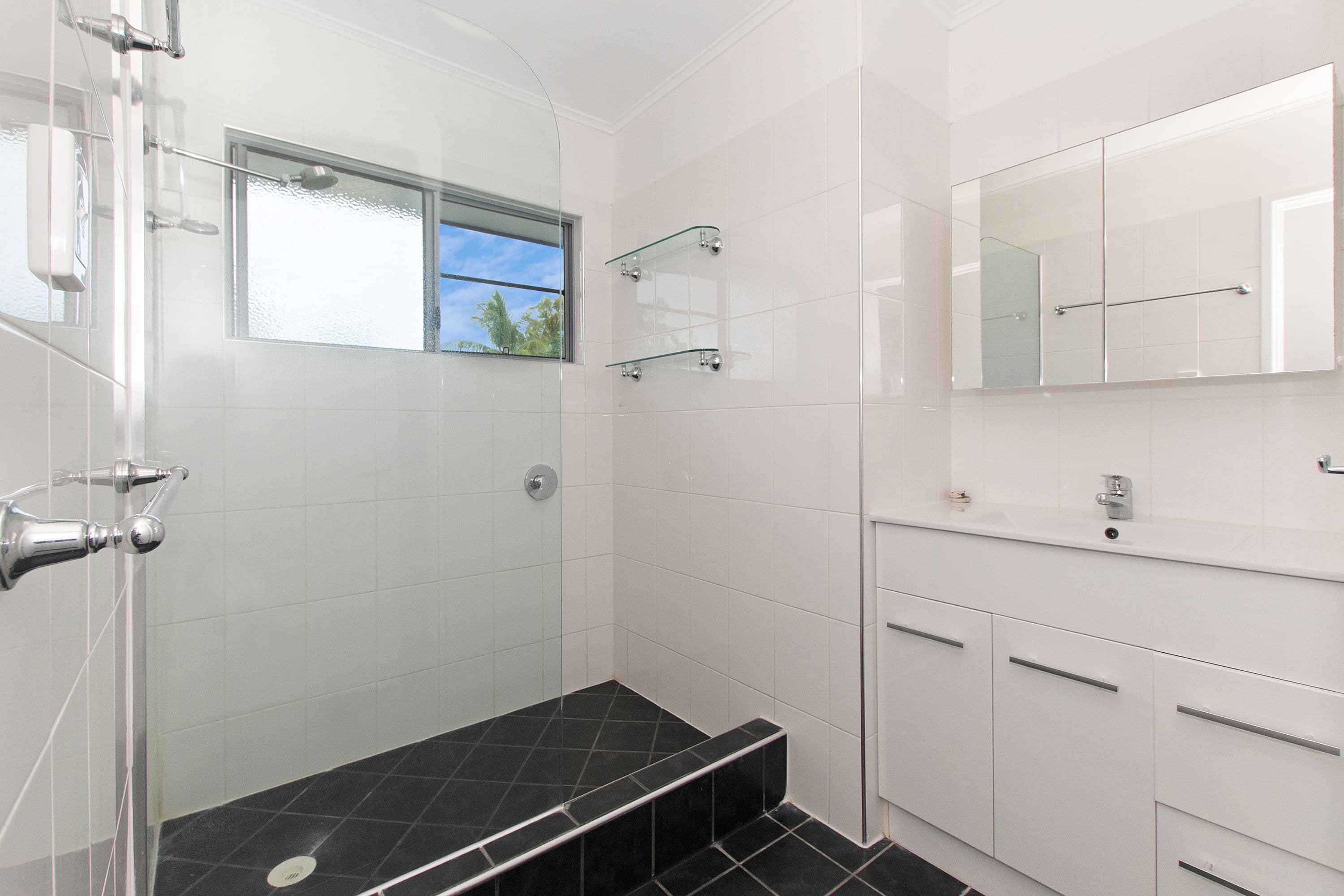 12 Alice Street, Cranbrook QLD 4814, Cranbrook - Thumbnail 5