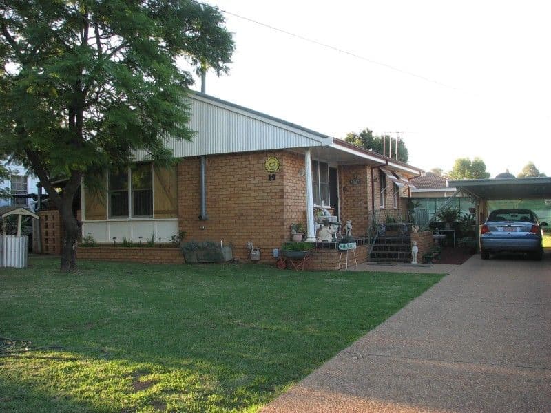 19 Stonham Street, FORBES NSW 2871, Forbes - Image 1