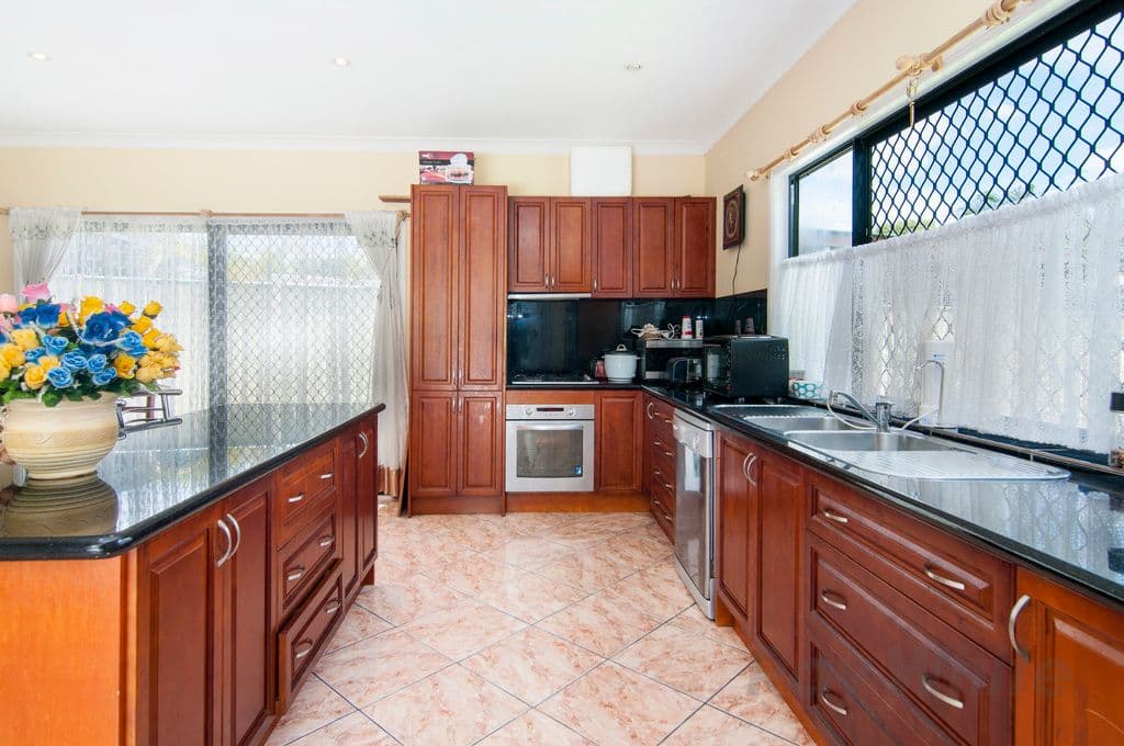 7 Collard Street, Slacks Creek QLD 4127, Slacks Creek - Thumbnail 2