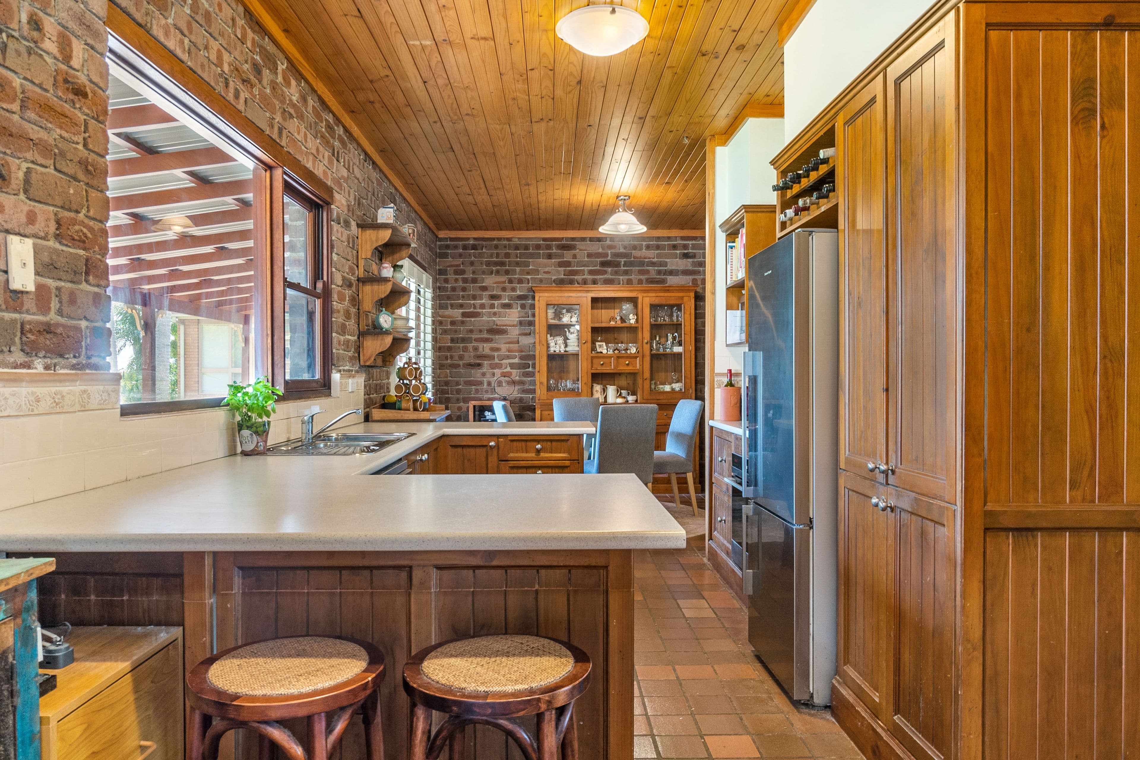 4 Natalie Court, Glenhaven NSW 2156, Glenhaven - Thumbnail 2