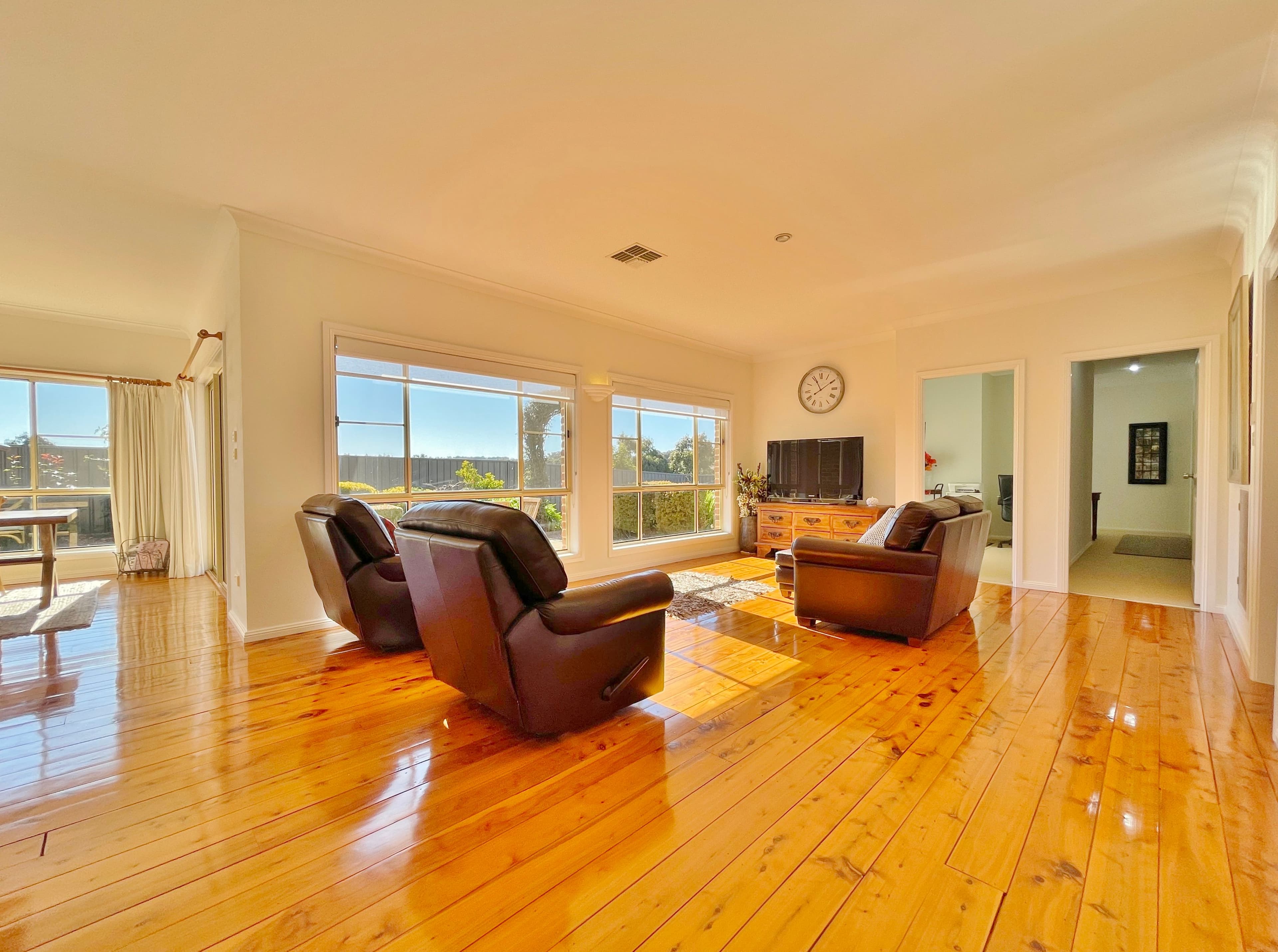 13 Nellee Place, Young NSW 2594, Young - Thumbnail 4