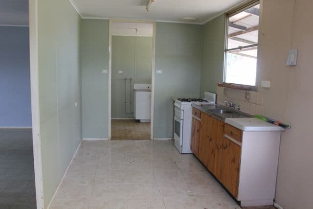 17 Saltbush Road, Kambalda West WA 6442, Kambalda West - Thumbnail 4