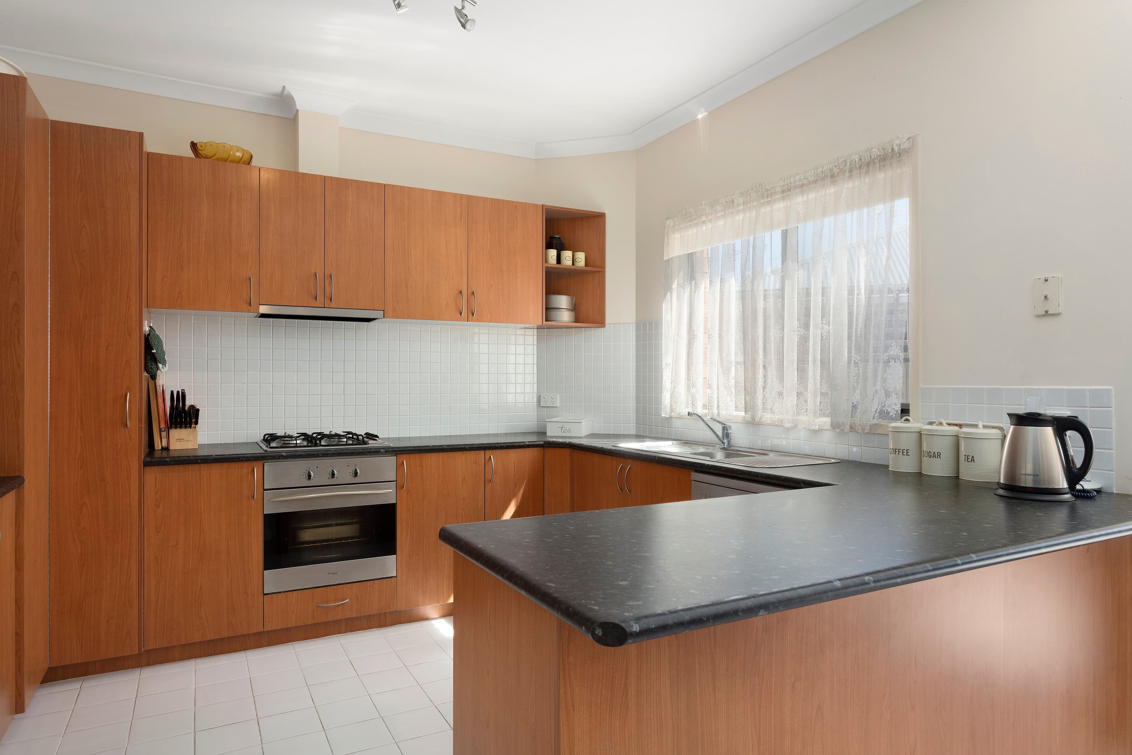 25 Schmitt Court, Whittington VIC 3219, Whittington - Thumbnail 2